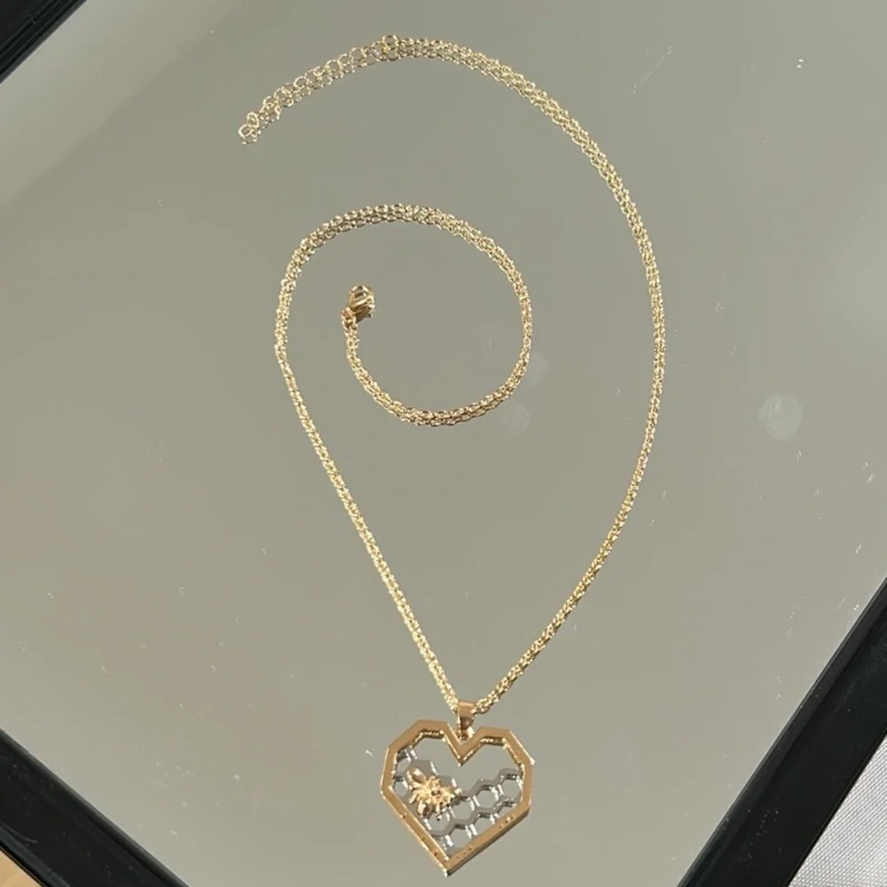 Heart with Bee & Honeycomb Necklace - Picture 5 of 9